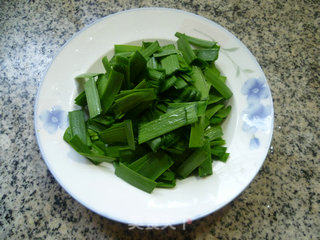 韭菜炒蚕豆的做法步骤：6