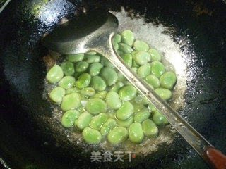 韭菜炒蚕豆的做法步骤：8