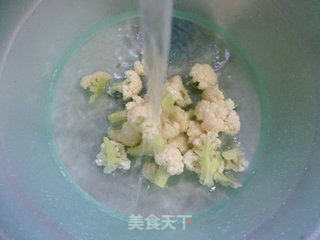 虾皮香干炒花菜的做法步骤：3