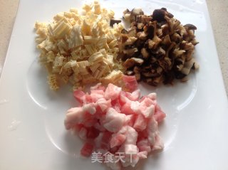 香菇腐竹辣拌面的做法步骤：1