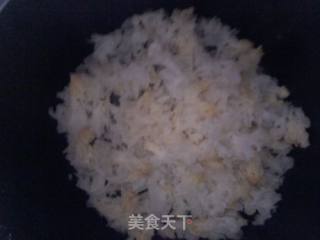 煲靓汤---银耳桂圆薏仁甜汤的做法步骤：1