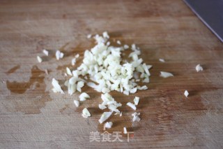 【皮蛋豆腐】——家常简单夏日凉菜的做法步骤：5