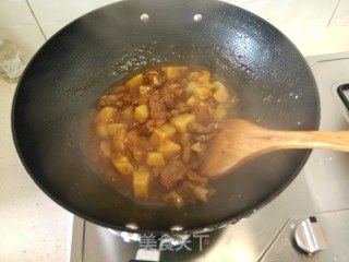 土豆烧排骨的做法步骤：8