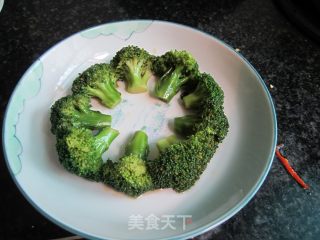 肉丁西兰花的做法步骤：3