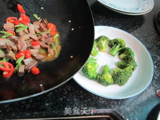 肉丁西兰花的做法步骤：8