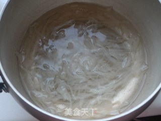 杏仁豆腐的做法步骤：2