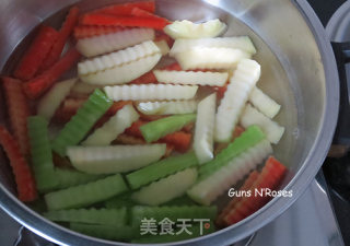 缤纷四季——清烧午餐肉的做法步骤：3