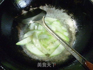 菠菜炒夜开花的做法步骤：10