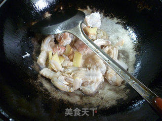 灯椒炒虾蛄的做法步骤：9