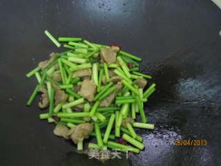 蒜苔炒肉片的做法步骤：4