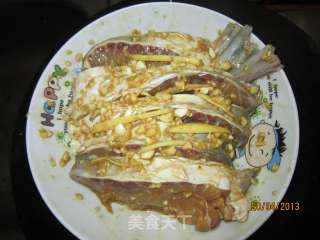 蒜香鱼块的做法步骤：3