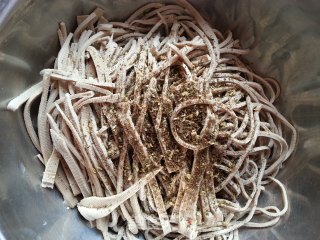 川味！凉拌豆腐丝的做法步骤：3