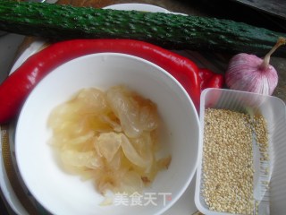 凉拌海蜇黄瓜塔的做法步骤：1