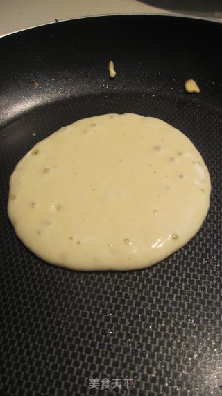 Good Old Fashioned Pancakes 老式经典薄煎饼的做法步骤：5