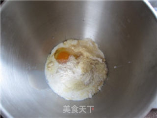 金牛角面包的做法步骤：1