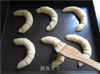 金牛角面包的做法步骤：14
