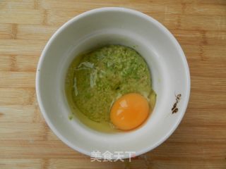 宝宝小米粥蛋奶羹的做法步骤：2