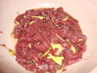 番茄牛肉的做法步骤：2