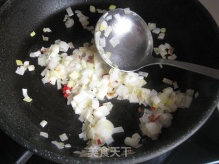 酥炸小鱼的做法步骤：9
