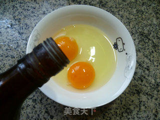 蒜薹黑木耳炒鸡蛋的做法步骤：5