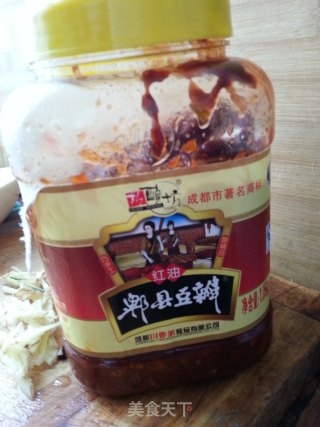 腊肉炒蒜苗，湖南美食！香辣并存的做法步骤：10