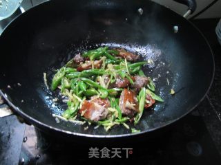 姜丝腊鱼的做法步骤：5