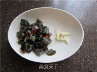 上汤金针菇的做法步骤：2