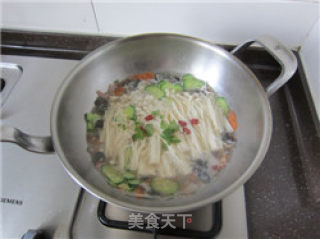 上汤金针菇的做法步骤：12