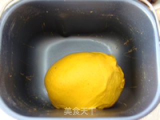 【胡萝卜排包】的做法步骤：8