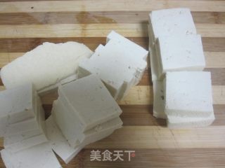 油菜炒豆腐的做法步骤：1