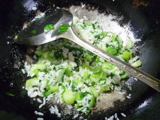 青菜炒饭的做法步骤：9