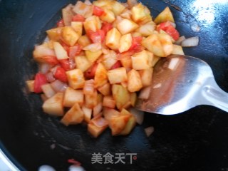土豆炖牛腩的做法步骤：8