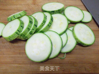 芝香西葫芦的做法步骤：2