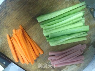 寿司卷的做法步骤：1