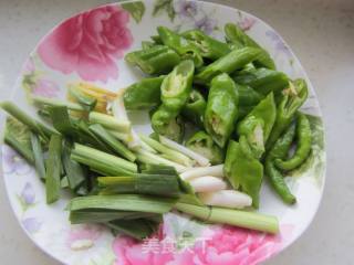 胡萝卜炒腊肠的做法步骤：5