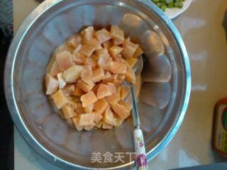 酱爆鸡丁的做法步骤：2