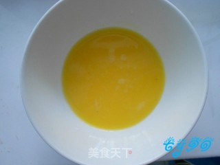 草莓牛奶炖蛋的做法步骤：3