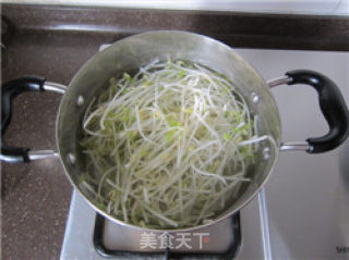 蚝油韭菜豆芽的做法步骤：3