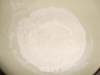 奶黄酥的做法步骤：2