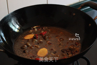 螺蛳墨鱼汁意面的做法步骤：1