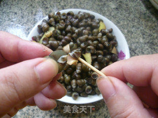 韭菜花香干炒蛳螺肉的做法步骤：11