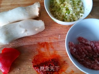 肉末杏鲍菇的做法步骤：1