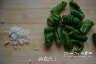 虎皮尖椒的做法步骤：2