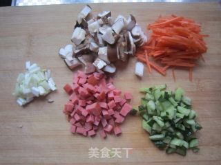 火腿炒饭的做法步骤：2