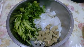 超简单的酸辣凉皮的做法步骤：12