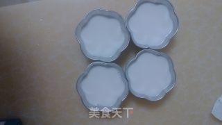 芒果果冻and牛奶蜜豆布丁的做法步骤：10