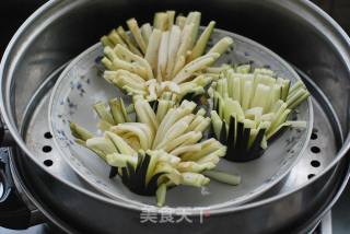 零难度“凹”出惊艳造型，图解【菊花茄子】的做法的做法步骤：5