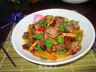 鸭腿炒熏豆腐的做法步骤：9