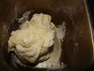 菠萝牛奶面包的做法步骤：1