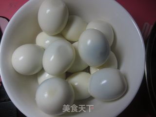 卤蛋的做法步骤：2